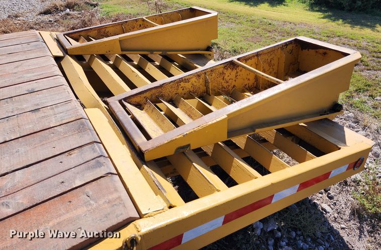 image for item KC9415 1996 Towmaster T40  equipment trailer