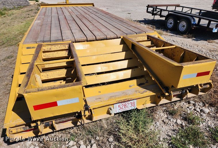 image for item KC9415 1996 Towmaster T40  equipment trailer