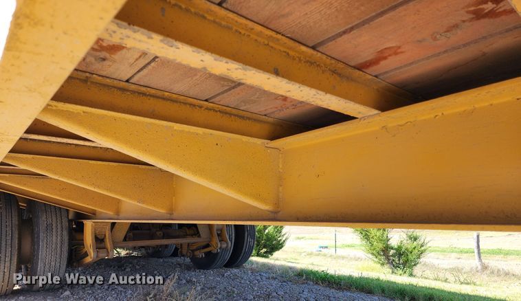 image for item KC9415 1996 Towmaster T40  equipment trailer
