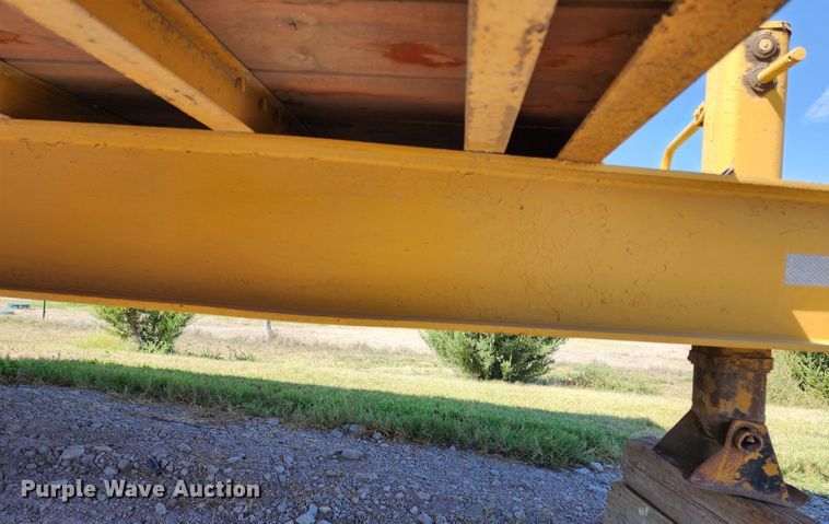 image for item KC9415 1996 Towmaster T40  equipment trailer