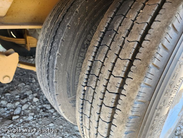 image for item KC9415 1996 Towmaster T40  equipment trailer