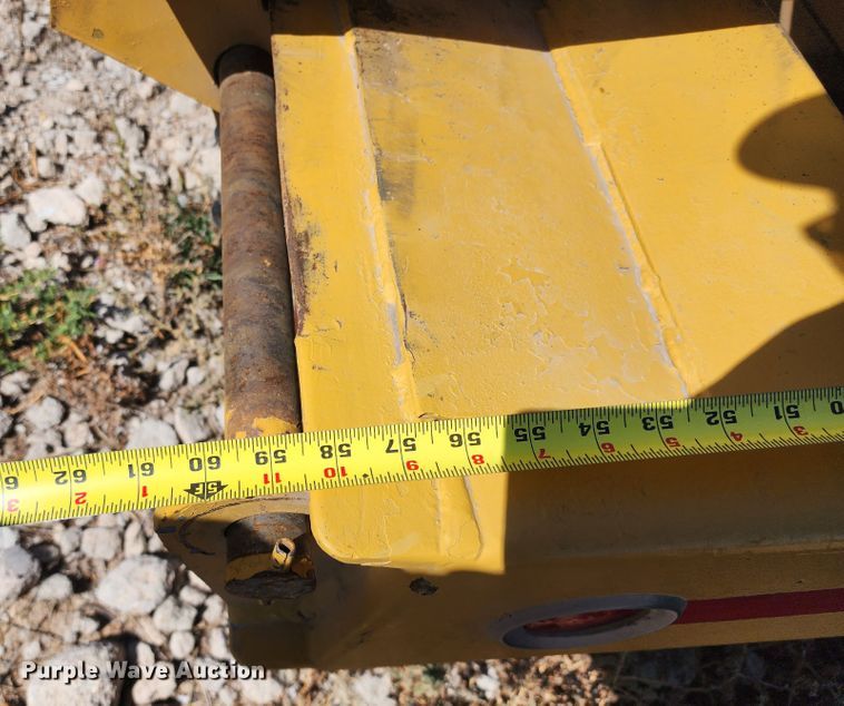 image for item KC9415 1996 Towmaster T40  equipment trailer