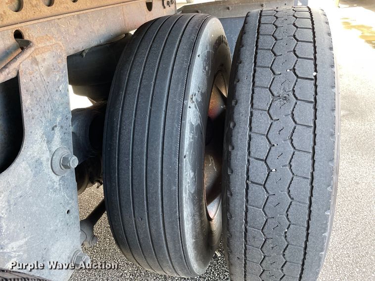 image for item KF9487 2006 Hyundai Translead V12530152-AJS  dry van trailer