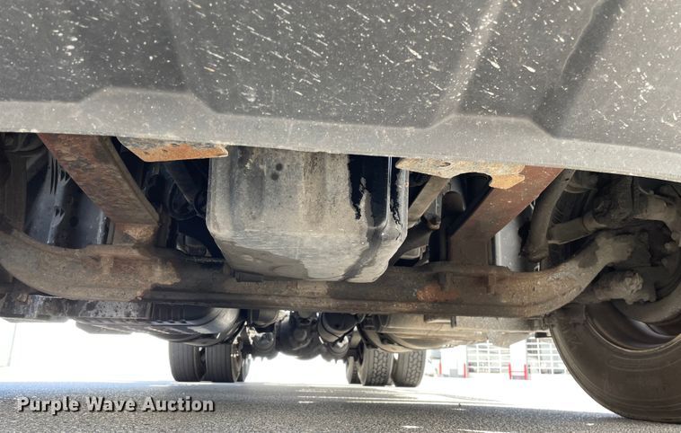 image for item KF9488 2012 Freightliner Cascadia 125  semi truck