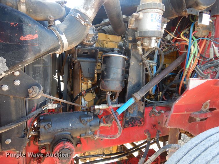 image for item KO9989 2002 International 9200i  semi truck