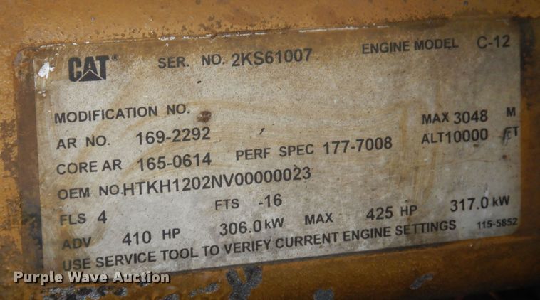 image for item KO9989 2002 International 9200i  semi truck