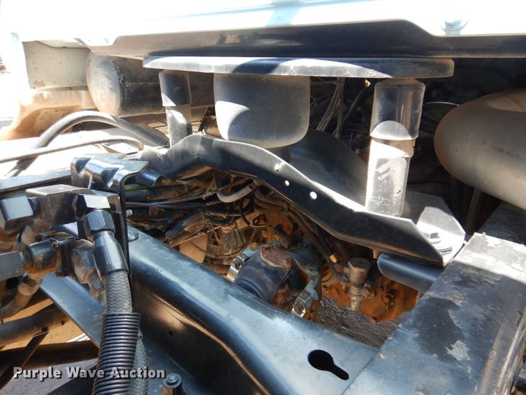 image for item KP9296 1998 Mack CH613  semi truck