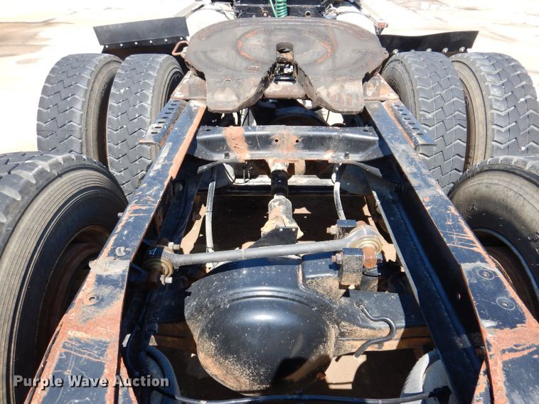 image for item KP9296 1998 Mack CH613  semi truck