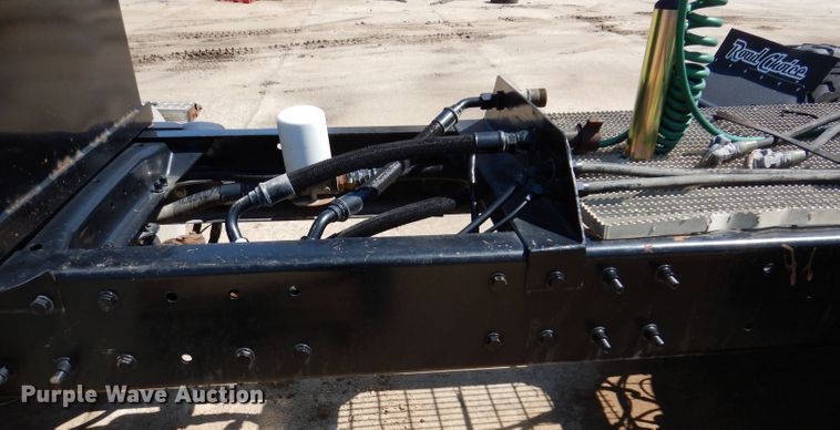 image for item KP9296 1998 Mack CH613  semi truck