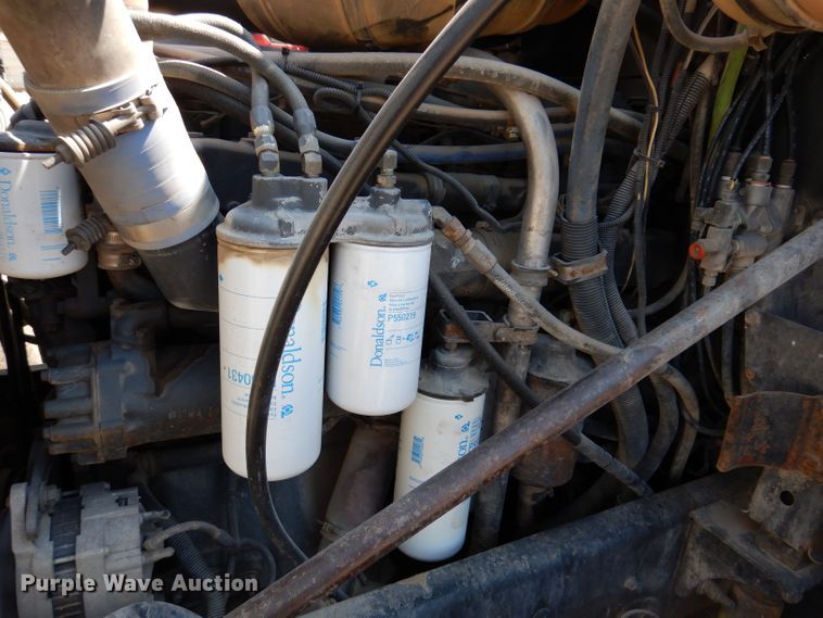 image for item KP9296 1998 Mack CH613  semi truck