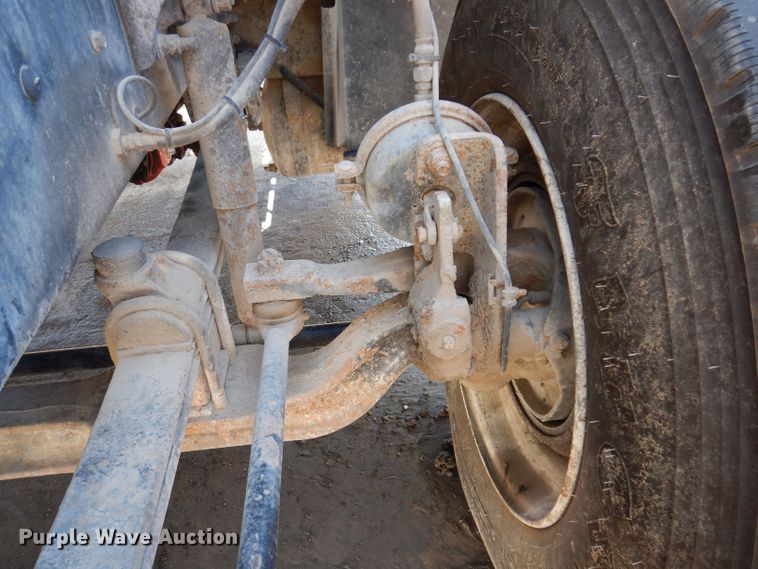 image for item KP9296 1998 Mack CH613  semi truck