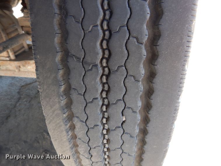 image for item KP9296 1998 Mack CH613  semi truck