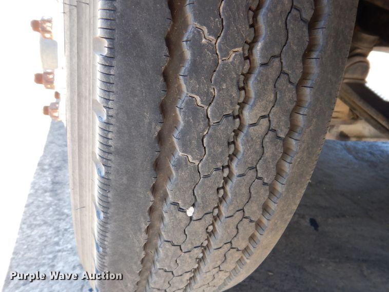 image for item KP9296 1998 Mack CH613  semi truck