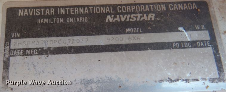 image for item LB9906 1993 International 9200  semi truck