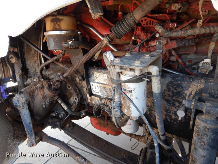 image for item LB9955 2015 Kenworth T800  semi truck