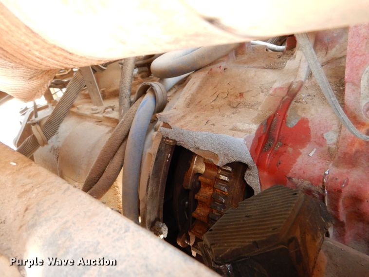 image for item LB9955 2015 Kenworth T800  semi truck