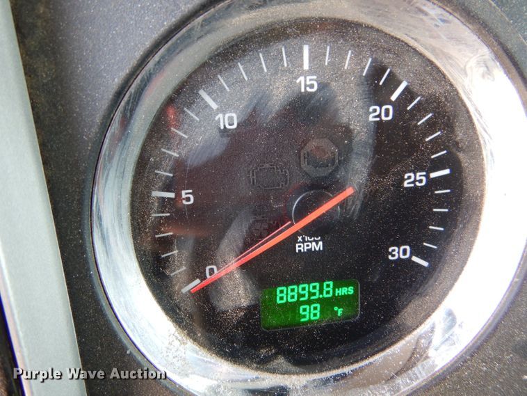 image for item LB9955 2015 Kenworth T800  semi truck