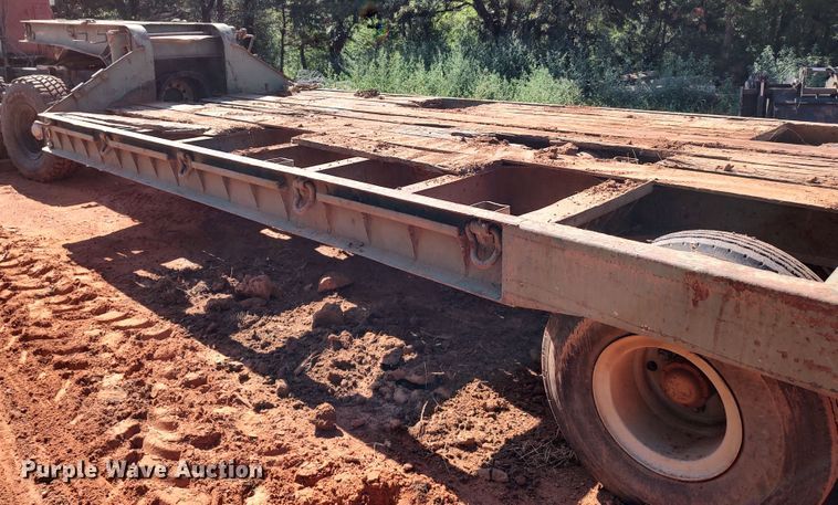 image for item LK9125 1968 Iron Works Wausau  equipment trailer