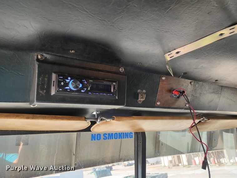 image for item LK9270 1999 Peterbilt 362  semi truck