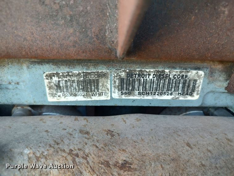 image for item LK9270 1999 Peterbilt 362  semi truck