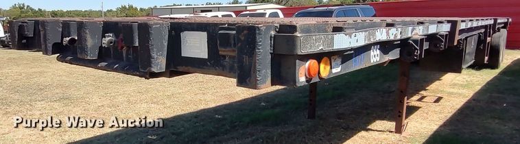 image for item LK9851 1981 Nabors  flatbed trailer