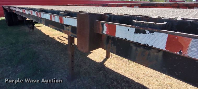 image for item LK9851 1981 Nabors  flatbed trailer