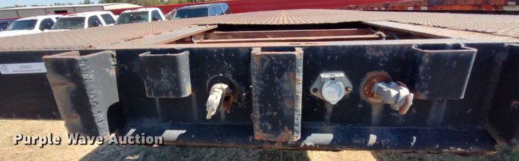 image for item LK9851 1981 Nabors  flatbed trailer