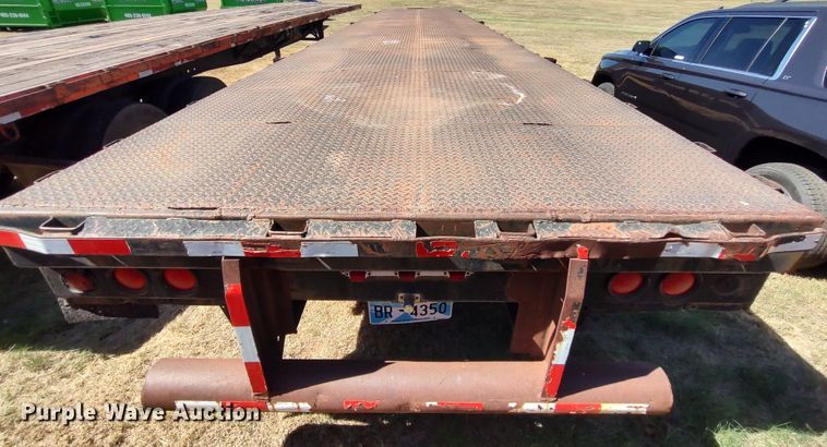 image for item LK9851 1981 Nabors  flatbed trailer