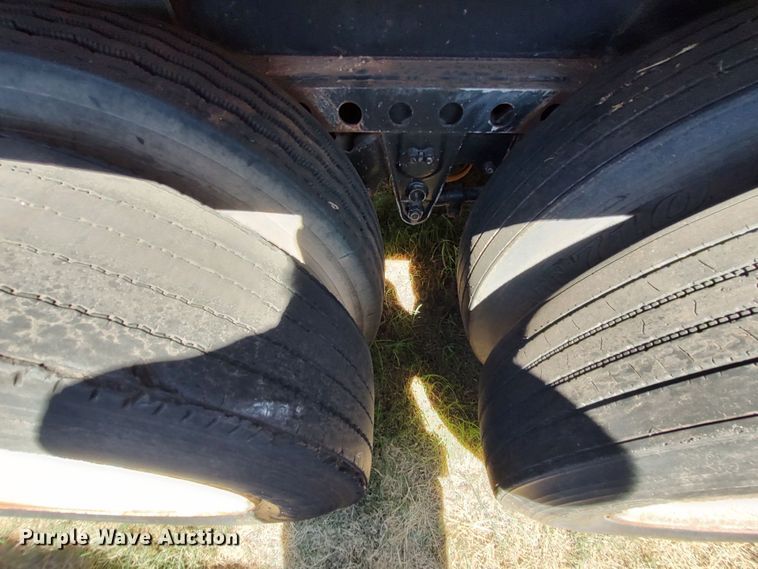 image for item LK9851 1981 Nabors  flatbed trailer