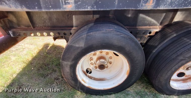 image for item LK9851 1981 Nabors  flatbed trailer