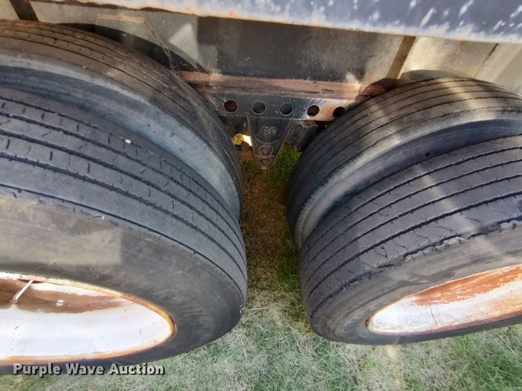 image for item LK9851 1981 Nabors  flatbed trailer