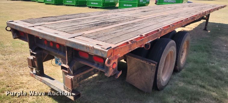 image for item LK9852 1999 Fruehauf PBFL  flatbed trailer