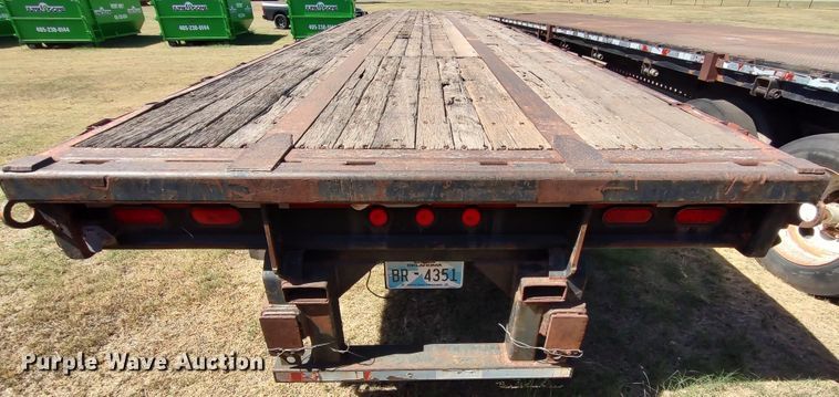 image for item LK9852 1999 Fruehauf PBFL  flatbed trailer