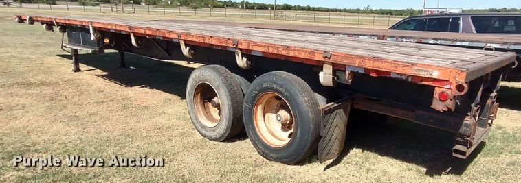 image for item LK9852 1999 Fruehauf PBFL  flatbed trailer
