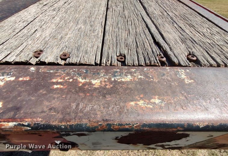 image for item LK9852 1999 Fruehauf PBFL  flatbed trailer