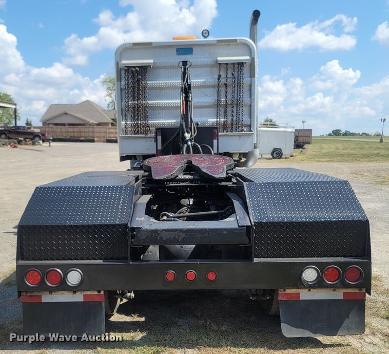 image for item LM9773 2014 Mack CXU613  semi truck