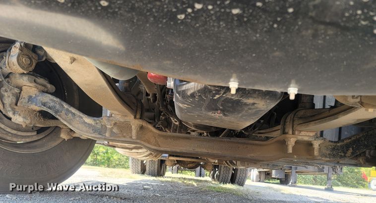 image for item LM9773 2014 Mack CXU613  semi truck