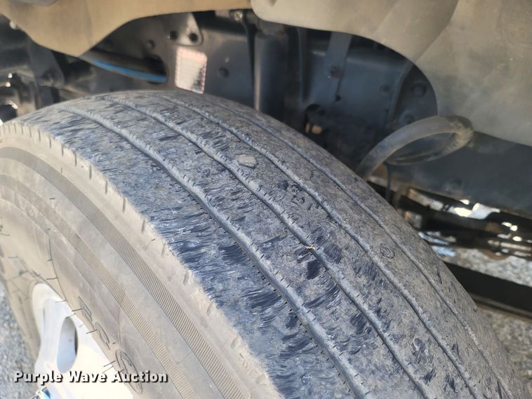 image for item LM9773 2014 Mack CXU613  semi truck