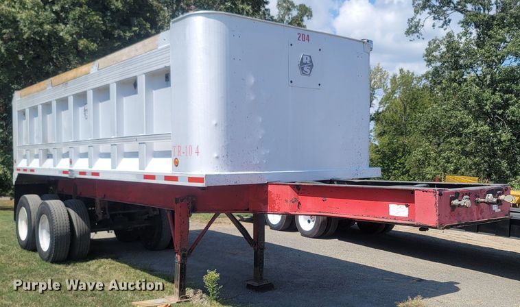 image for item LM9774 2001 RSTR 7418622009648LT  end dump trailer