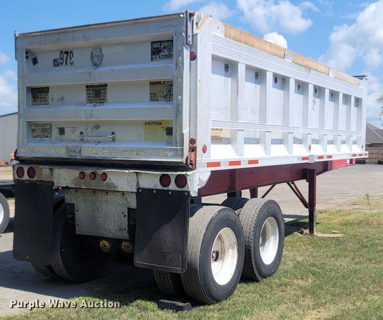 image for item LM9774 2001 RSTR 7418622009648LT  end dump trailer