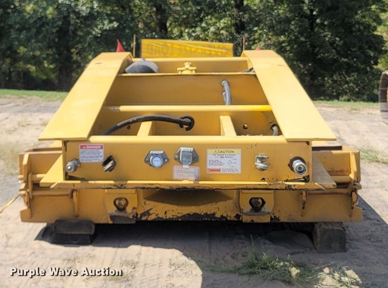 image for item LM9775 1999 Eager Beaver  lowboy equipment trailer