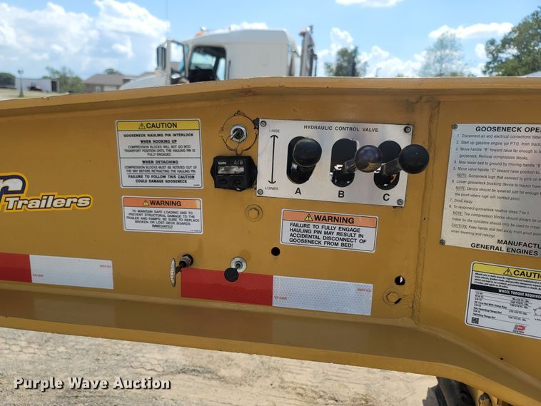 image for item LM9775 1999 Eager Beaver  lowboy equipment trailer