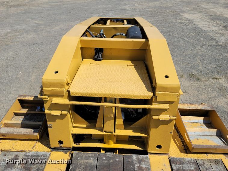 image for item LM9775 1999 Eager Beaver  lowboy equipment trailer