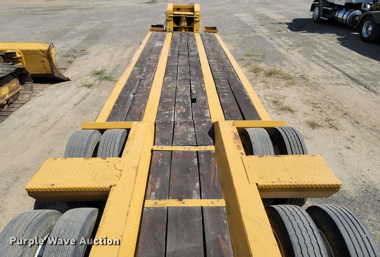 image for item LM9775 1999 Eager Beaver  lowboy equipment trailer