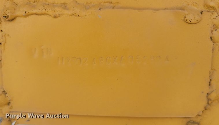 image for item LM9775 1999 Eager Beaver  lowboy equipment trailer