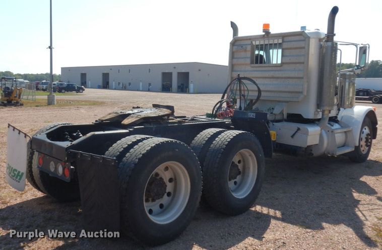 image for item MH9150 2007 Peterbilt 379  semi truck