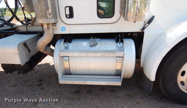 image for item MH9150 2007 Peterbilt 379  semi truck