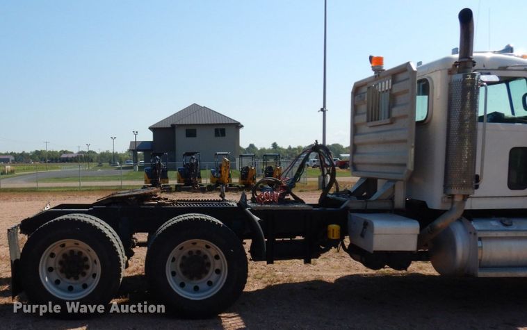 image for item MH9150 2007 Peterbilt 379  semi truck