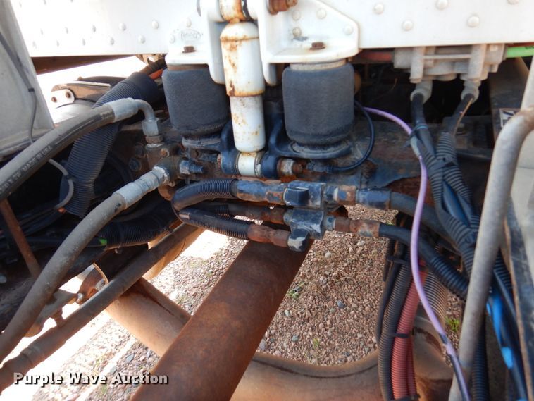 image for item MH9150 2007 Peterbilt 379  semi truck