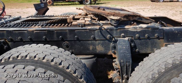 image for item MH9150 2007 Peterbilt 379  semi truck